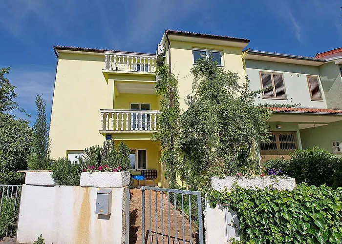 Apartments Milica 56