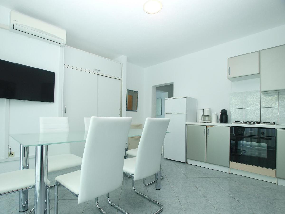 Apartment Milica 56 Pula