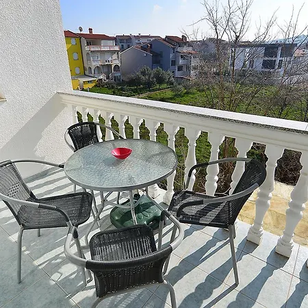 Apartments Milica 56 Pula Exterior photo