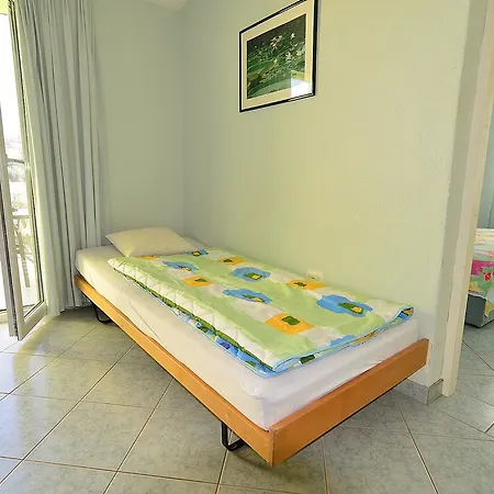 Apartments Milica 56 Pula Exterior photo