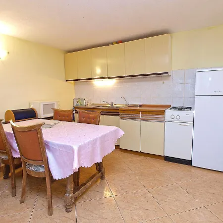 Apartments Milica 56 Pula Exterior photo
