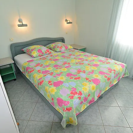 Apartments Milica 56 Pula Exterior photo