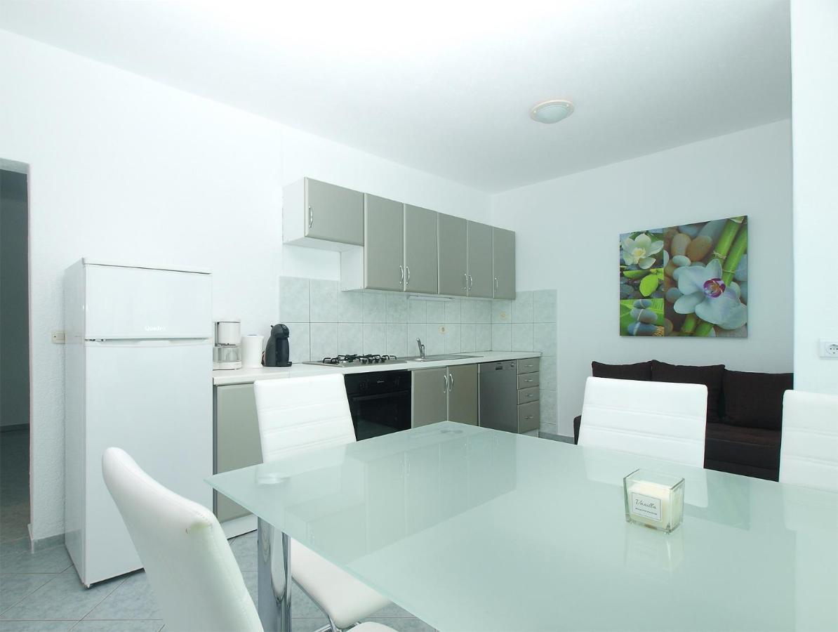 Apartma Milica 56 *