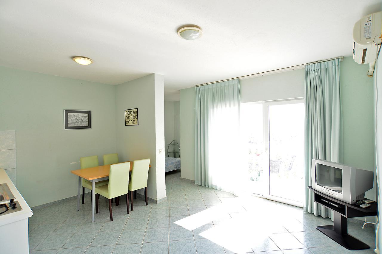 Apartma Milica 56 *